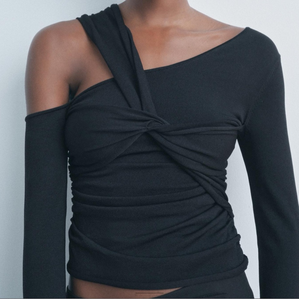 zara cut out knit top